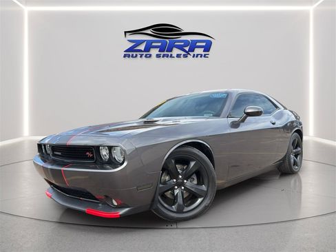 Used 2014 Dodge Challenger R/T w/ Blacktop Package RWD image 1
