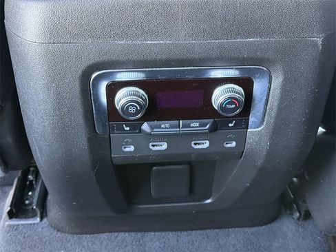 Certified 2021 GMC Yukon XL SLT w/ SLT Premium Package image 30