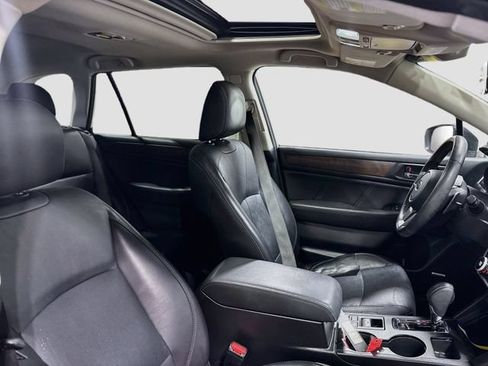 Used 2018 Subaru Outback 2.5i Limited AWD/4WD image 21