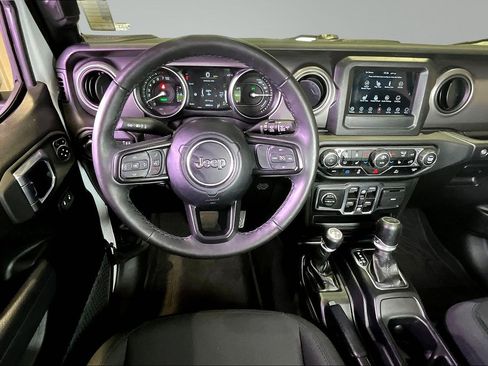 Used 2023 Jeep Wrangler Unlimited w/ Cold Weather Group AWD/4WD image 9