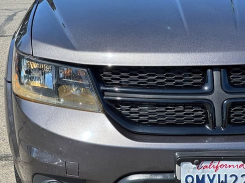 Used 2019 Dodge Journey SE w/ Blacktop Package FWD image 46