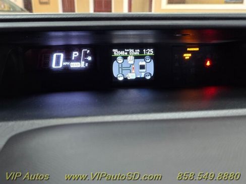 Used 2016 Toyota Prius C Two FWD image 21