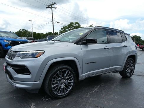 Used 2022 Jeep Compass High Altitude AWD/4WD image 9