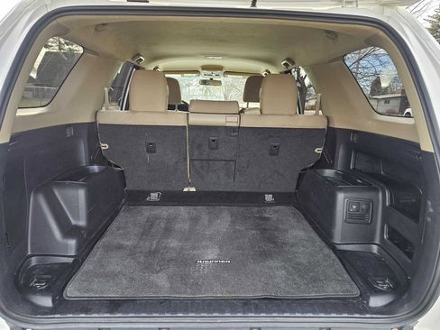 Used 2016 Toyota 4Runner SR5 image 29