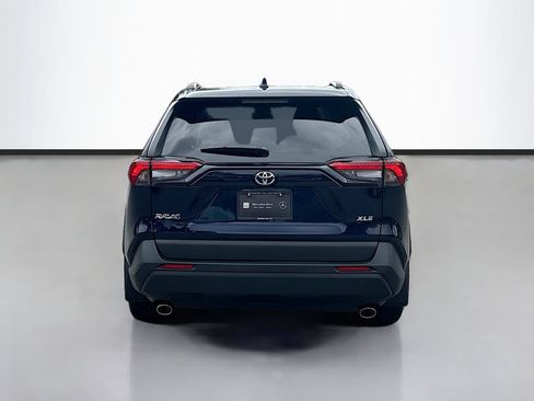 Used 2025 Toyota RAV4 XLE w/ Convenience Package FWD image 4