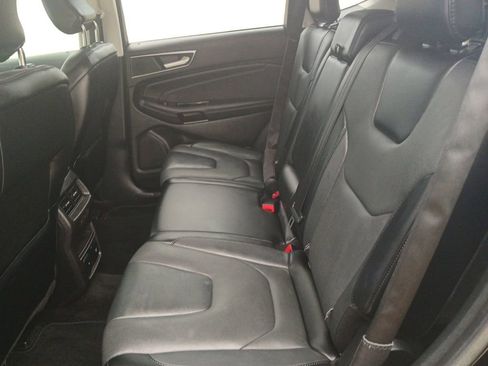 Used 2018 Ford Edge Titanium w/ Equipment Group 302A image 15