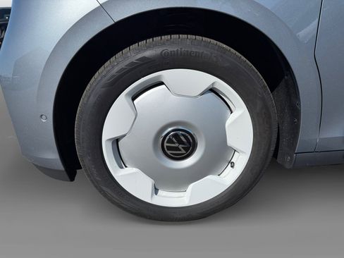 New 2025 Volkswagen ID. Buzz 1st Edition image 9