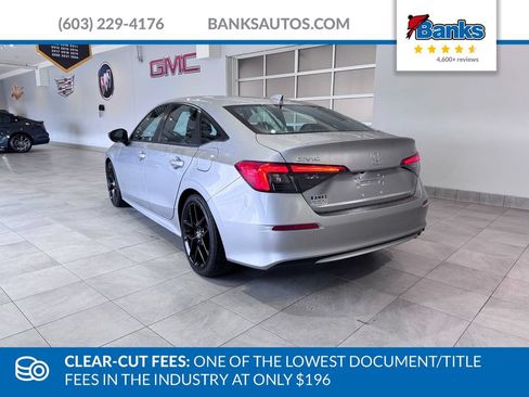 Used 2024 Honda Civic Sport image 4