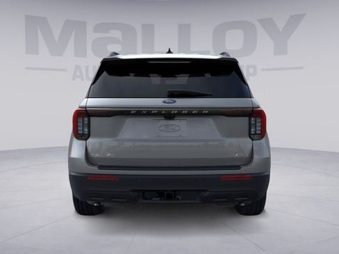 New 2026 Ford Explorer Active AWD/4WD image 5
