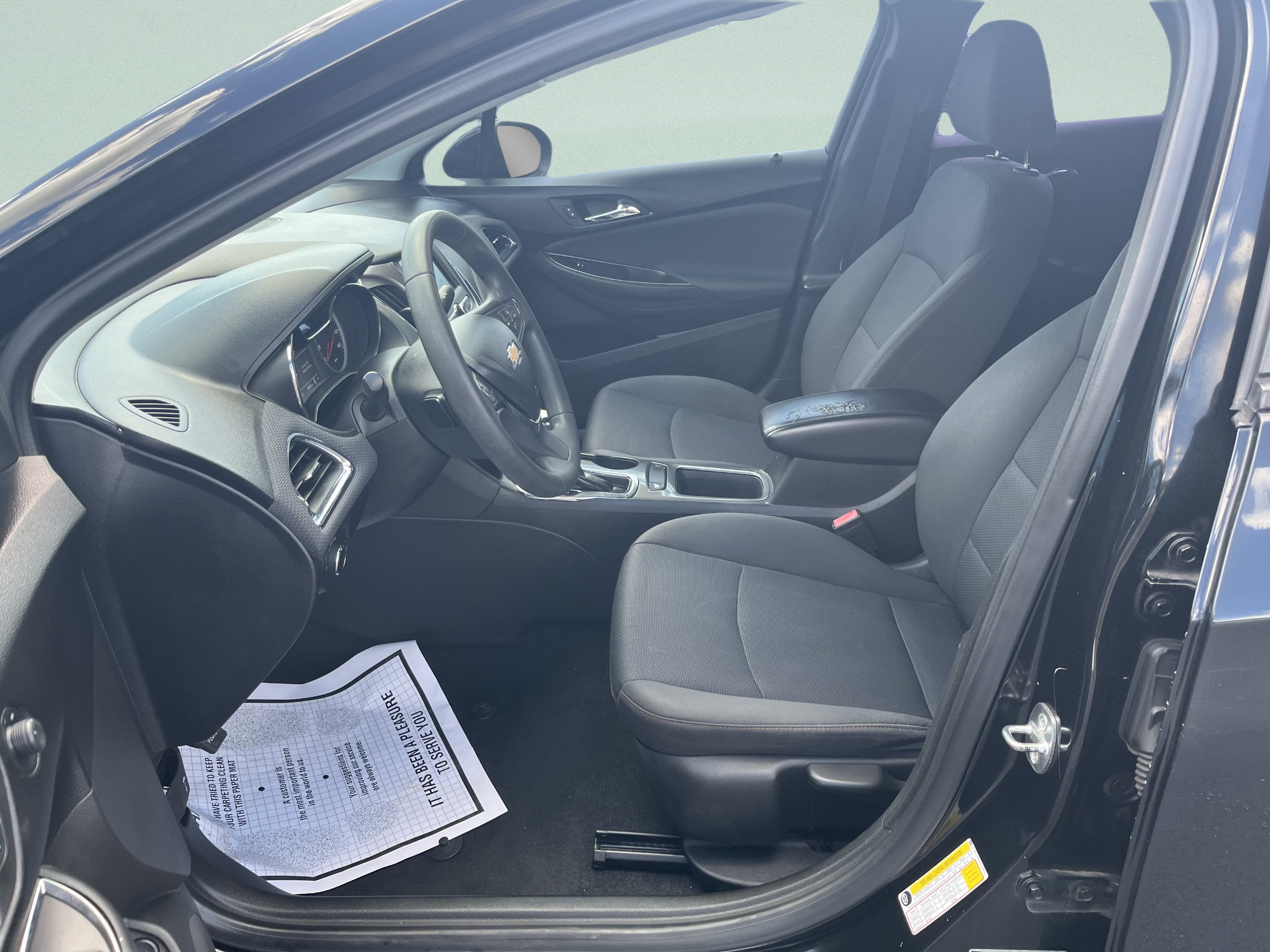 Used 2019 Chevrolet Cruze LS w/ LS Convenience Package FWD image 10