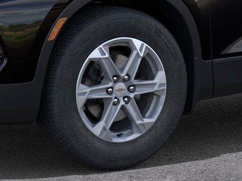 New 2025 Chevrolet Blazer LT w/ Driver Confidence Package FWD image 9