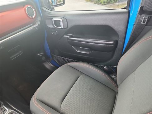 Used 2021 Jeep Gladiator Rubicon image 12