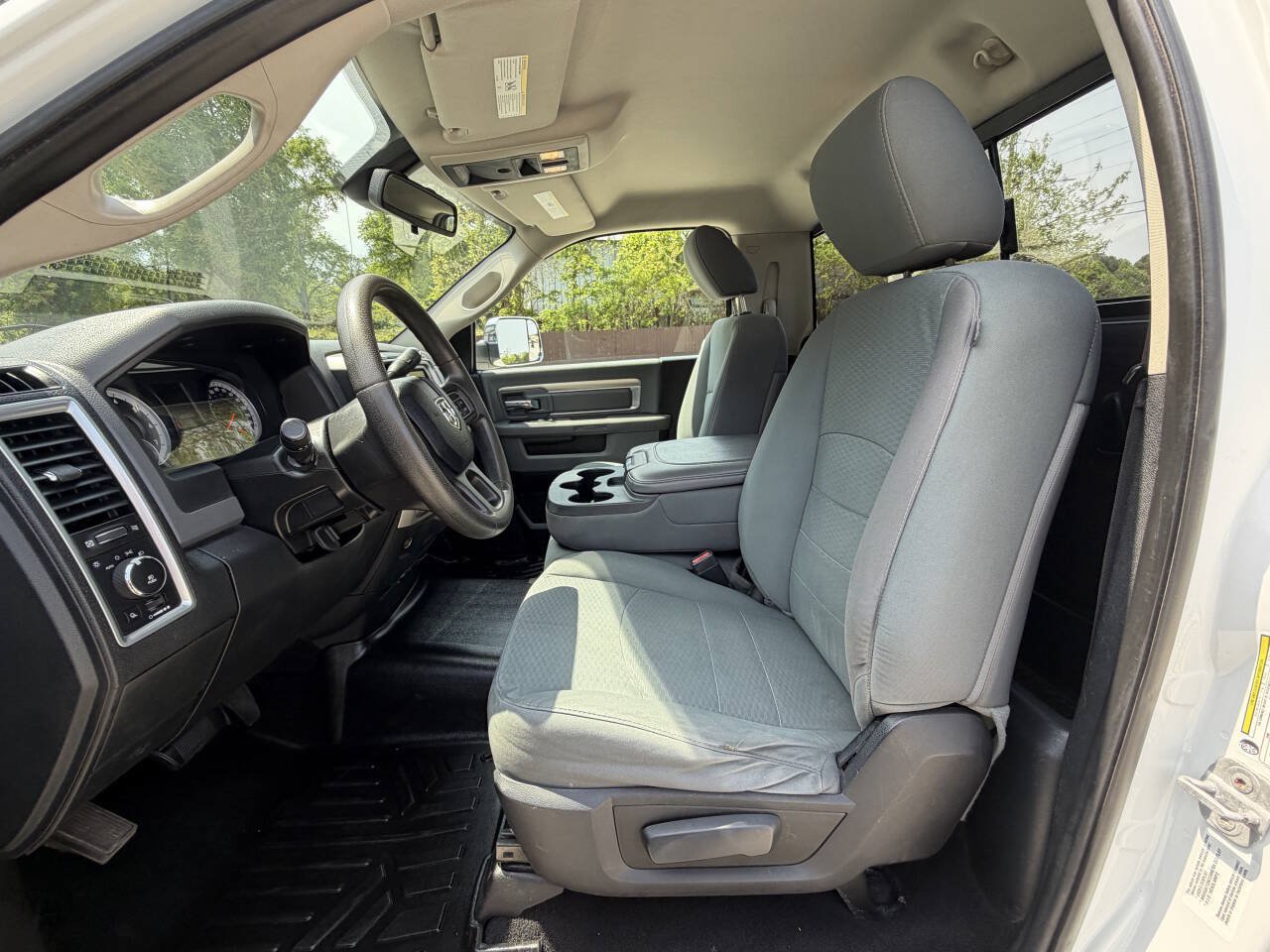 Used 2014 RAM 3500 SLT AWD/4WD image 4