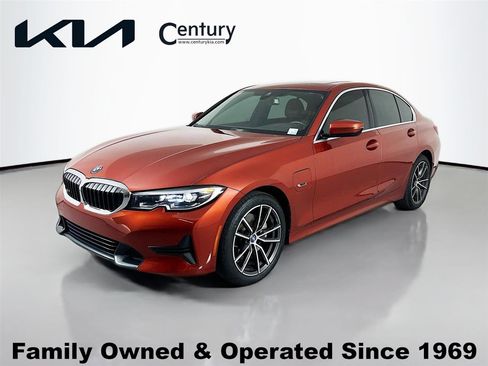 Used 2022 BMW 330e w/ Driving Assistance Package RWD image 1