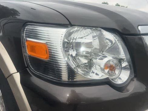 Used 2006 Ford Explorer Eddie Bauer AWD/4WD image 10
