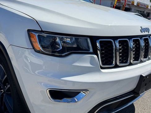 Used 2019 Jeep Grand Cherokee Limited AWD/4WD image 12