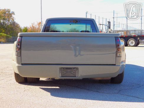 Used 1989 Chevrolet Silverado 3500 2WD Regular Cab image 8