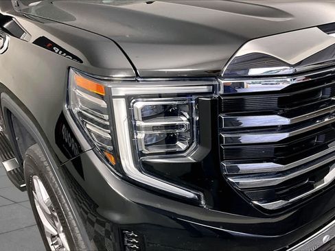 Used 2023 GMC Sierra 1500 SLT w/ SLT Premium Plus Package RWD image 26