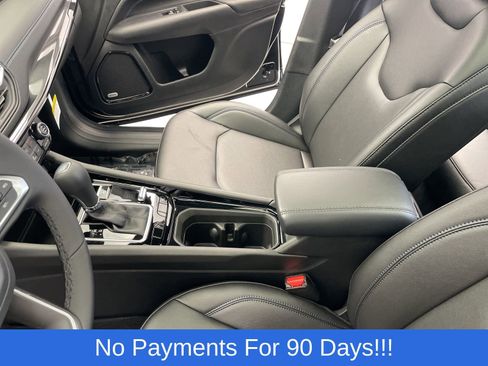 New 2025 Jeep Compass Limited w/ Sun & Sound Group image 23