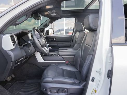 Used 2023 Toyota Sequoia Platinum AWD/4WD image 22