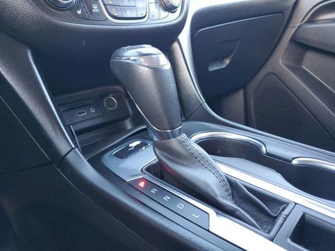 Certified 2019 Chevrolet Equinox LT image 16