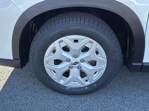 Certified 2022 Subaru Forester image 10