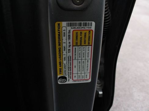 Used 2023 Lincoln Aviator AWD image 33