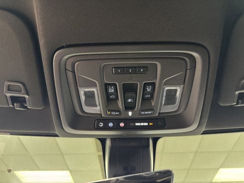 Used 2022 GMC Sierra 2500 Denali w/ Denali Ultimate Package image 42