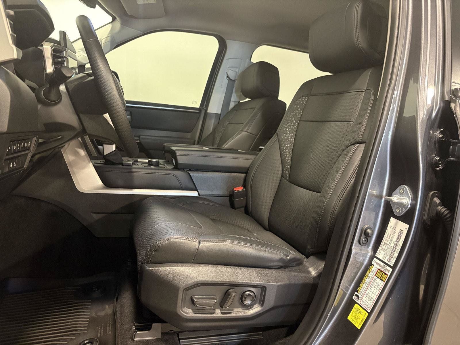Used 2024 Toyota Tundra Limited AWD/4WD image 14