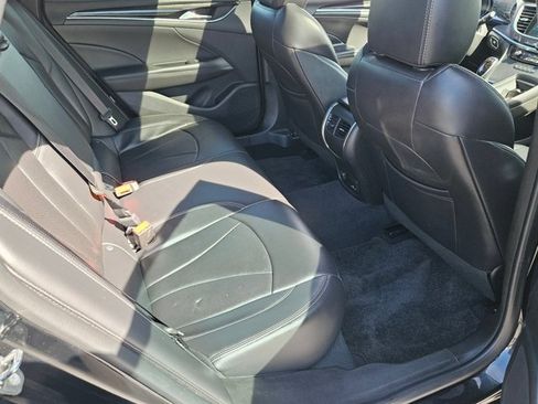 Used 2018 Buick LaCrosse Avenir w/ Driver Confidence Package #2 AWD/4WD image 19