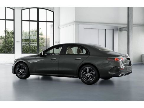 New 2026 Mercedes-Benz E 450 4MATIC Sedan image 31