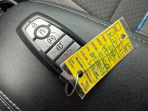 Used 2022 Ford Escape SE w/ SE Sport Appearance Package AWD/4WD image 49