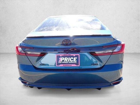 Used 2025 Toyota Camry XSE image 3