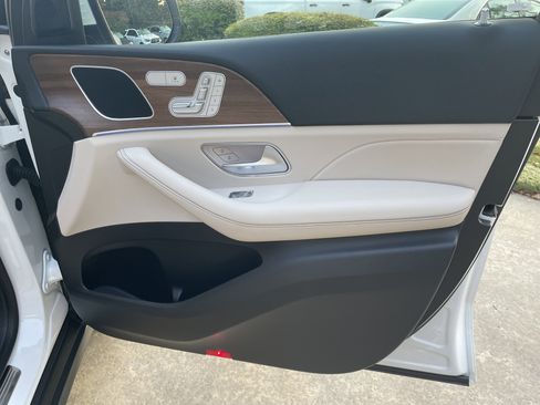 Certified 2025 Mercedes-Benz GLE 350 4MATIC image 48