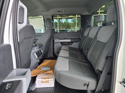 New 2025 Ford F450 XLT image 8