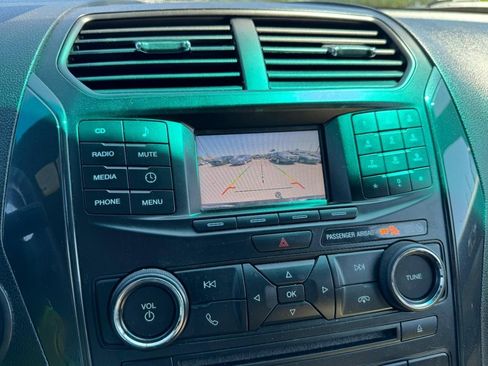 Used 2016 Ford Explorer FWD image 20