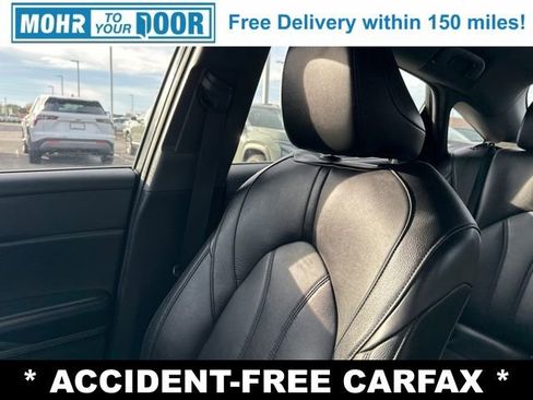 Used 2022 Toyota Avalon XLE image 25