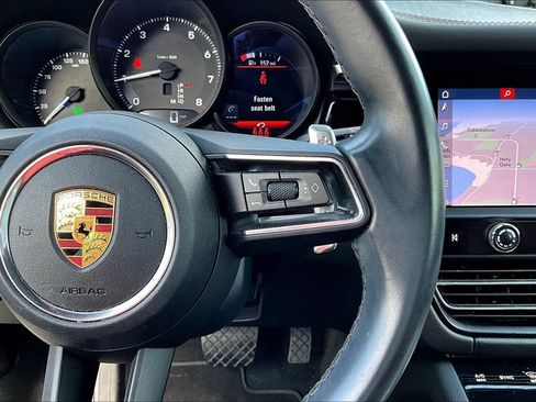 Used 2022 Porsche Macan AWD/4WD image 12