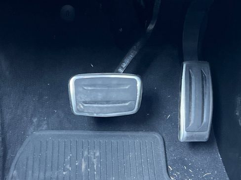 Certified 2024 Cadillac XT6 Sport w/ Platinum Package image 45