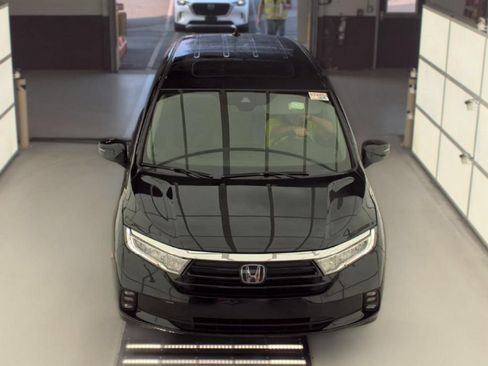 Used 2022 Honda Odyssey EX-L image 2