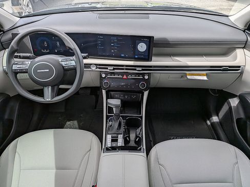 Used 2025 Hyundai Tucson SEL FWD image 14