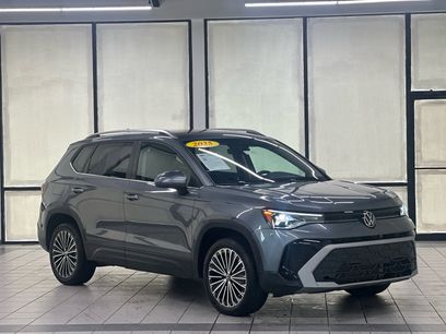 Used 2025 Volkswagen Taos SE