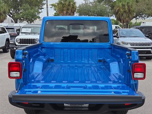 New 2026 Jeep Gladiator Sport image 13