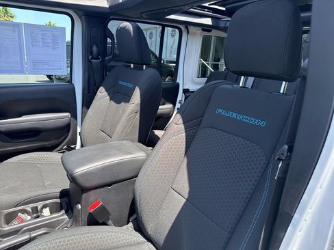 Certified 2025 Jeep Wrangler Unlimited Rubicon 4xe w/ Convenience Group AWD/4WD image 16