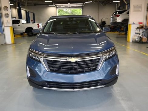 Used 2024 Chevrolet Equinox LT w/ LPO, Floor Liner Package AWD/4WD image 2