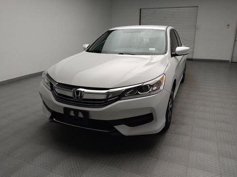 Used 2017 Honda Accord LX image 15