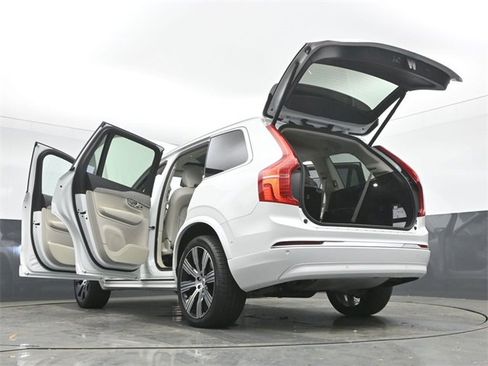 Used 2024 Volvo XC90 T8 Plus w/ Protection Package Premier image 56