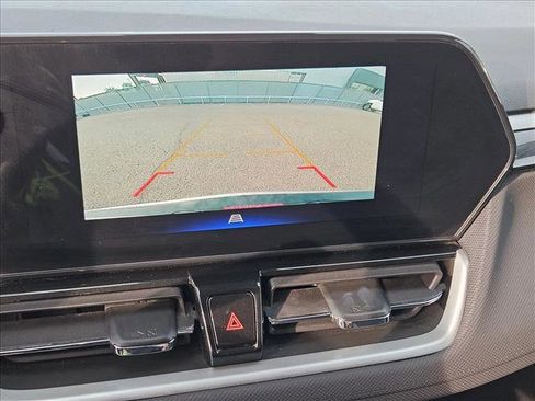 Used 2025 Chevrolet TrailBlazer LT image 14