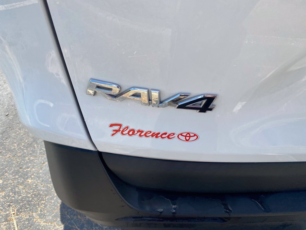 Used 2024 Toyota RAV4 XLE w/ Convenience Package FWD image 13