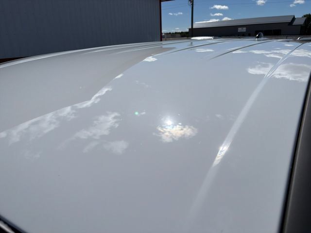 Used 2025 Chrysler Pacifica Select FWD image 12